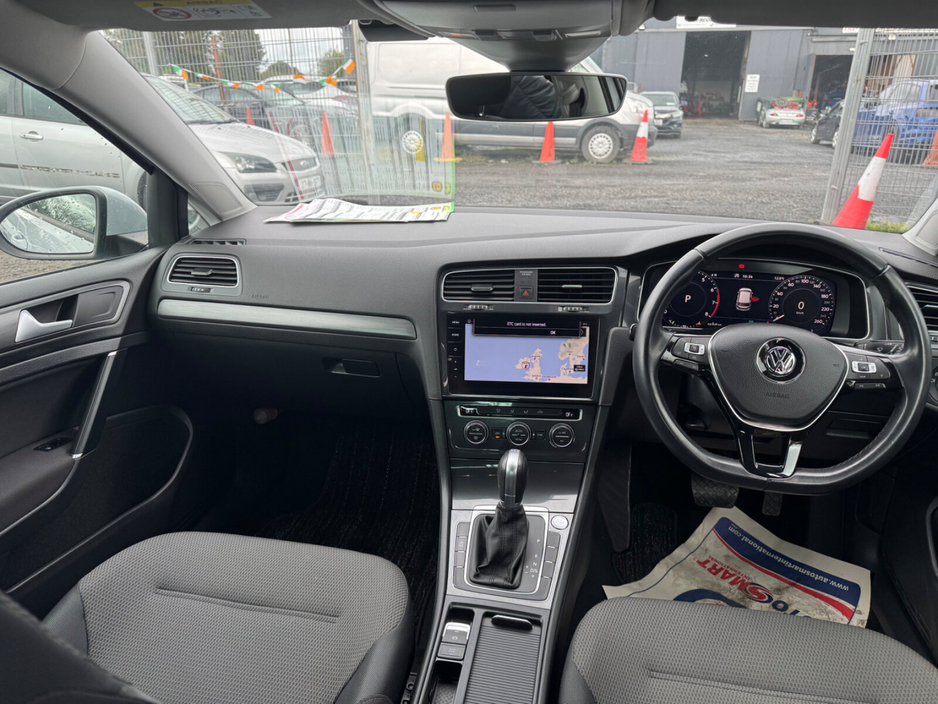 2018 Volkswagen Golf - image 9