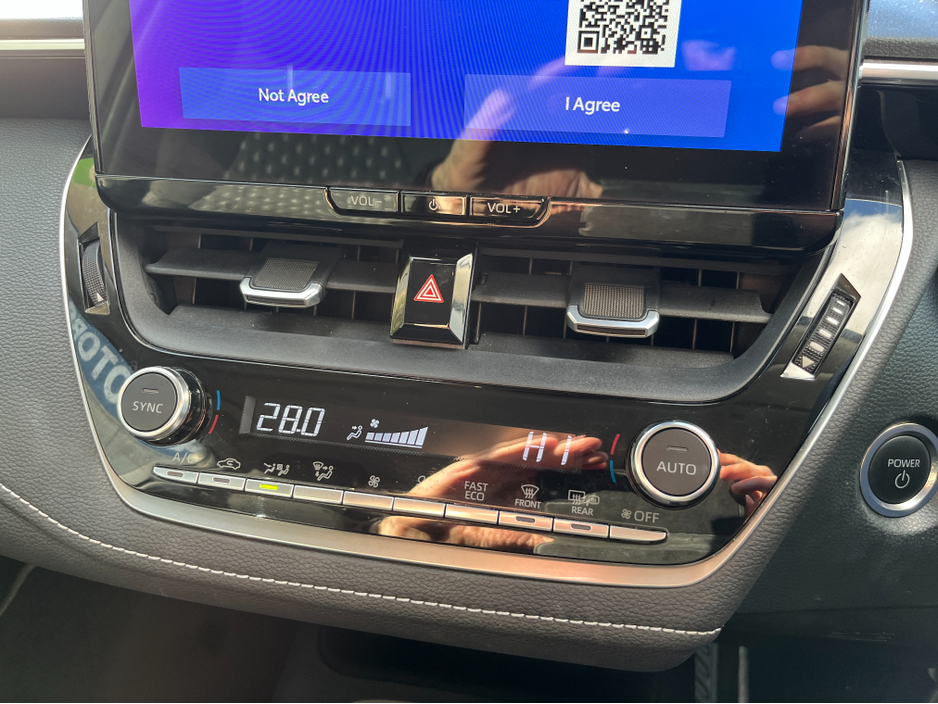 2024 Toyota Corolla SALOON LUNA HYBIRD AUTOMATIC 1.8 PETROL //REVERSE CAMERA// €27,950