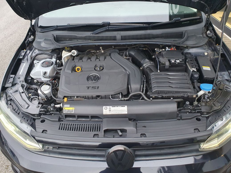 2019 Volkswagen Polo - image 24