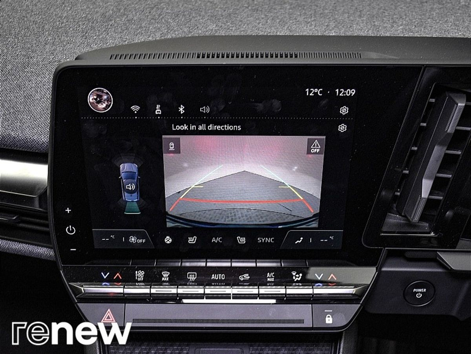 2024 Renault Megane E-Tech - image 26