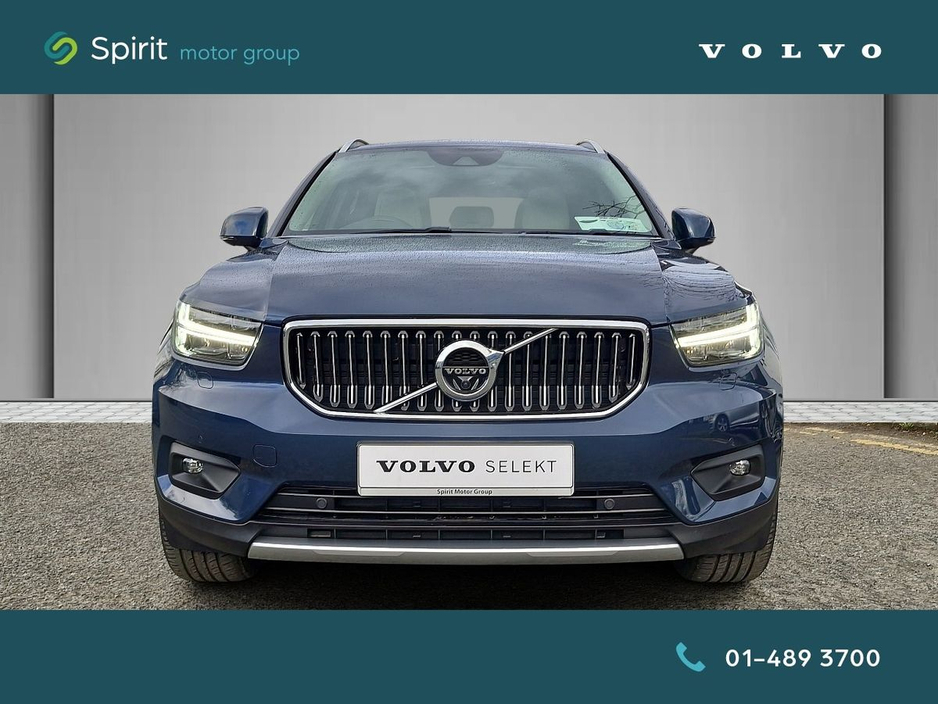 2021 Volvo XC40 - image 8