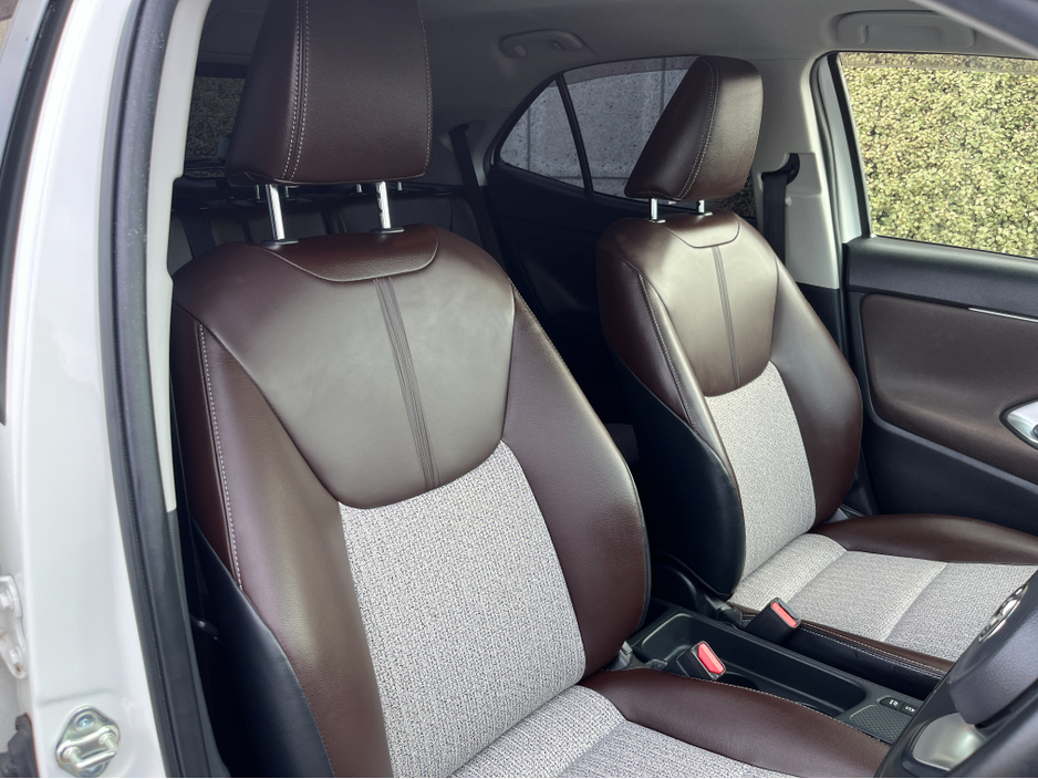 2021 Toyota Yaris Cross - image 11