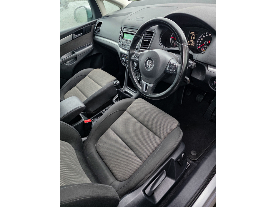 2015 Volkswagen Sharan - image 8