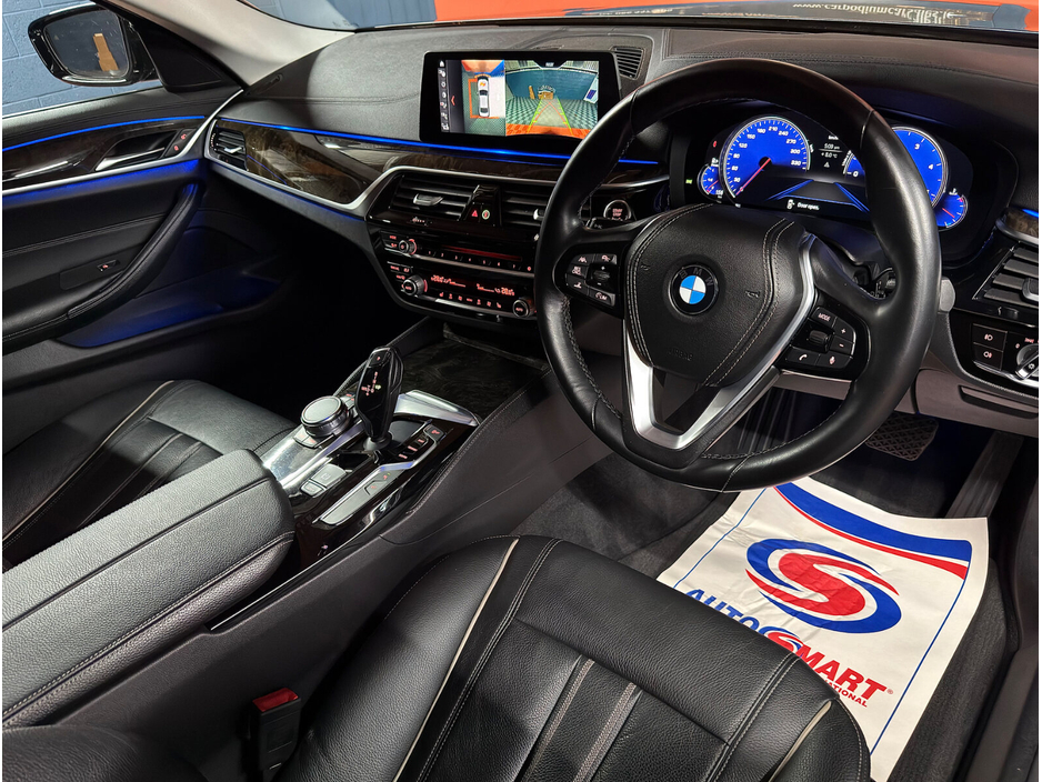 2017 BMW 5 Series - image 22