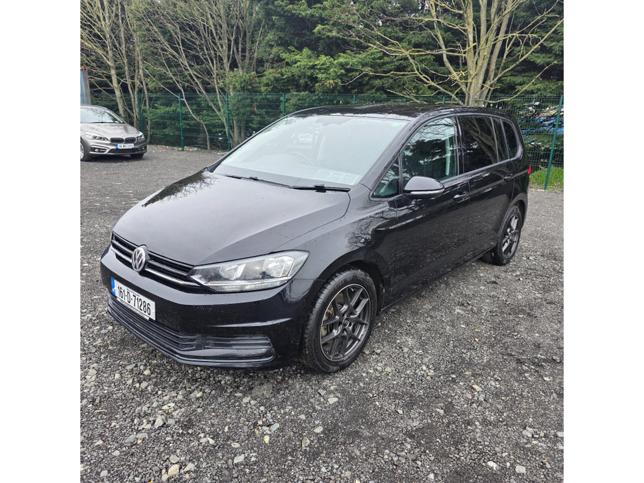 2016 Volkswagen Touran 1.2 TSI 110HP Trendline €15,950