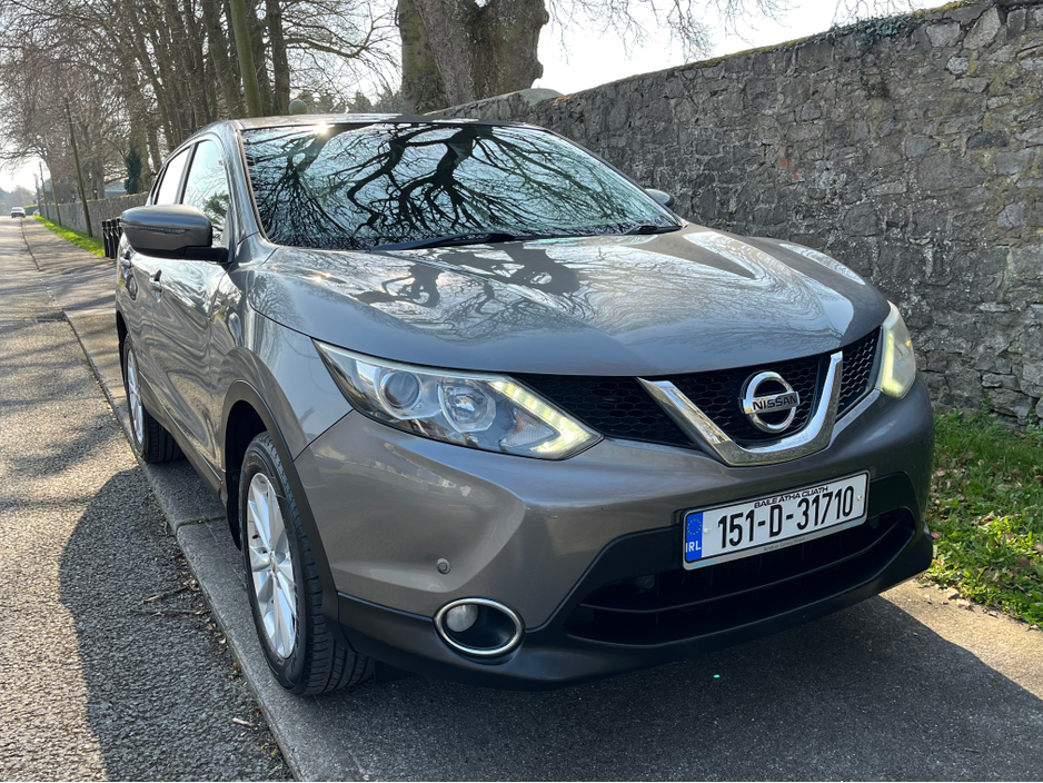 2015 Nissan Qashqai - image 3