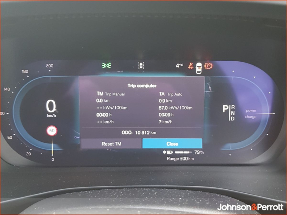 2025 Volvo EX40 82 kWh Extended Range Electric Ultra €49,900