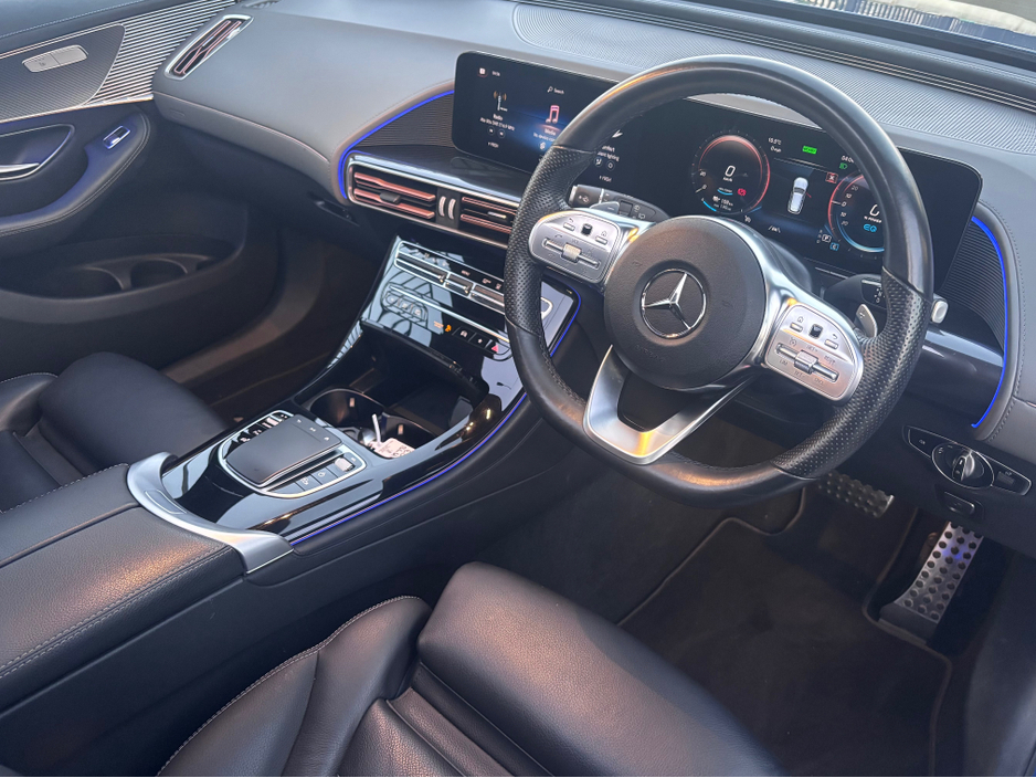 2021 Mercedes-Benz EQC - image 8