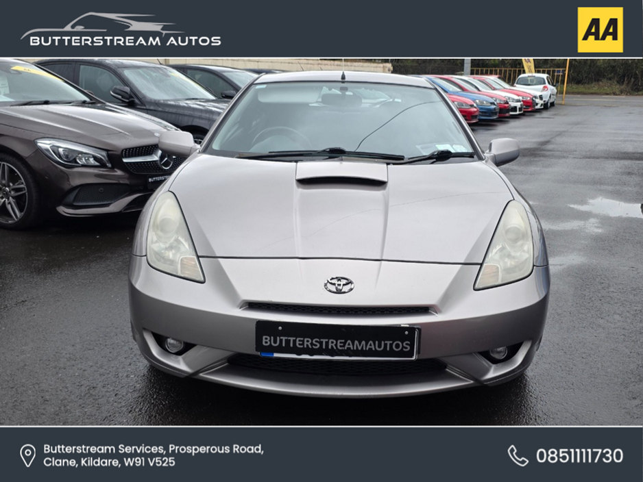 2005 Toyota Celica - image 2