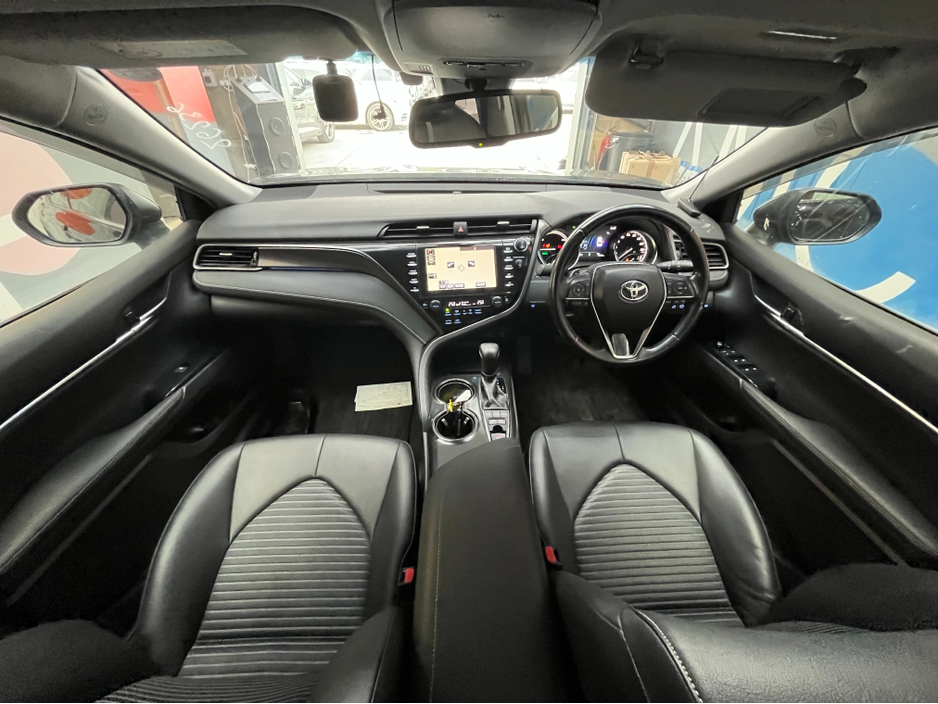 2019 Toyota Camry - image 16