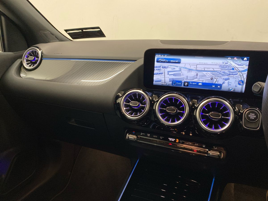 2024 Mercedes-Benz GLA Class - image 15