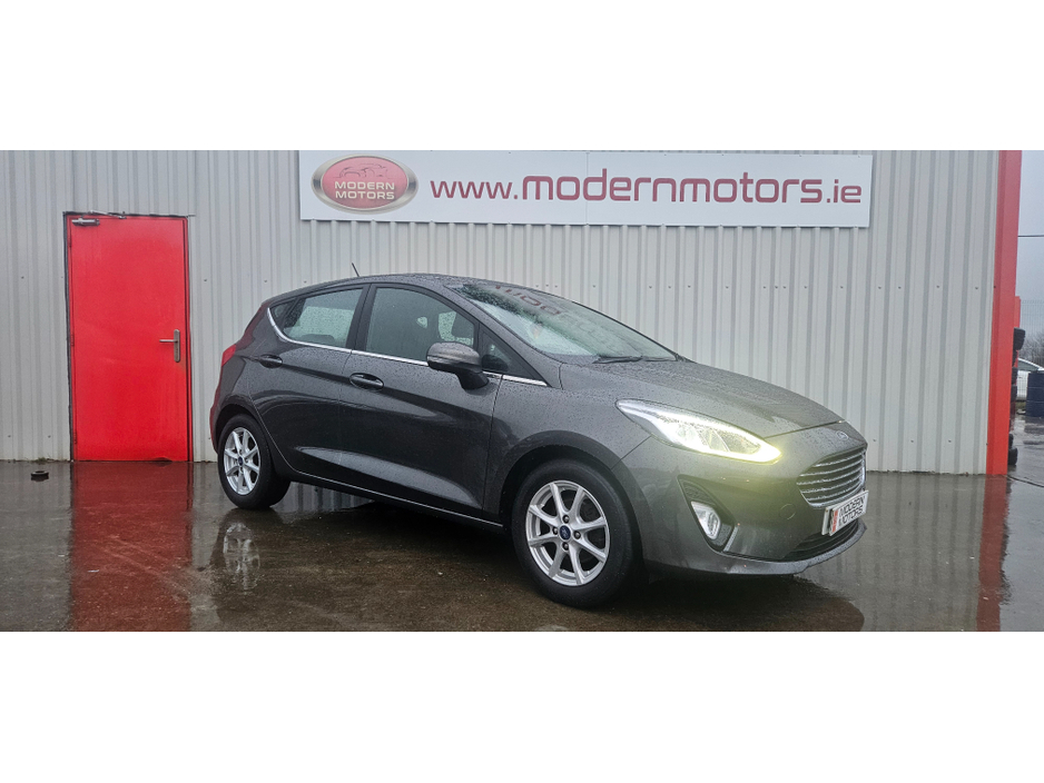 2018 Ford Fiesta ZETEC 1.1 petrol 84bhp 5dr new model €9,950