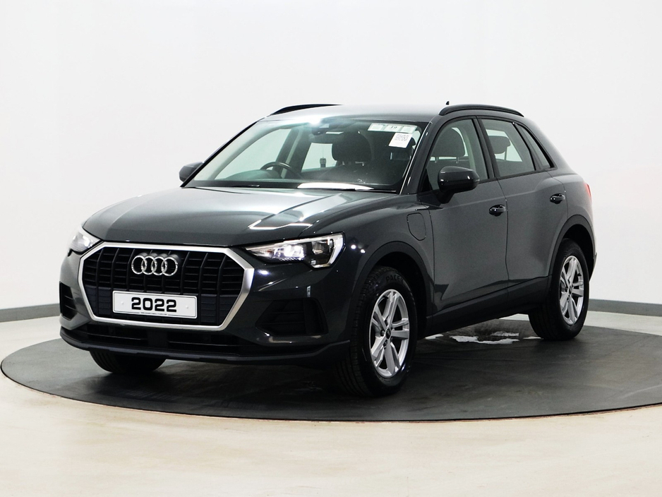 2022 Audi Q3 *39* TECHNIK 45 TFSI E S-A €28,900