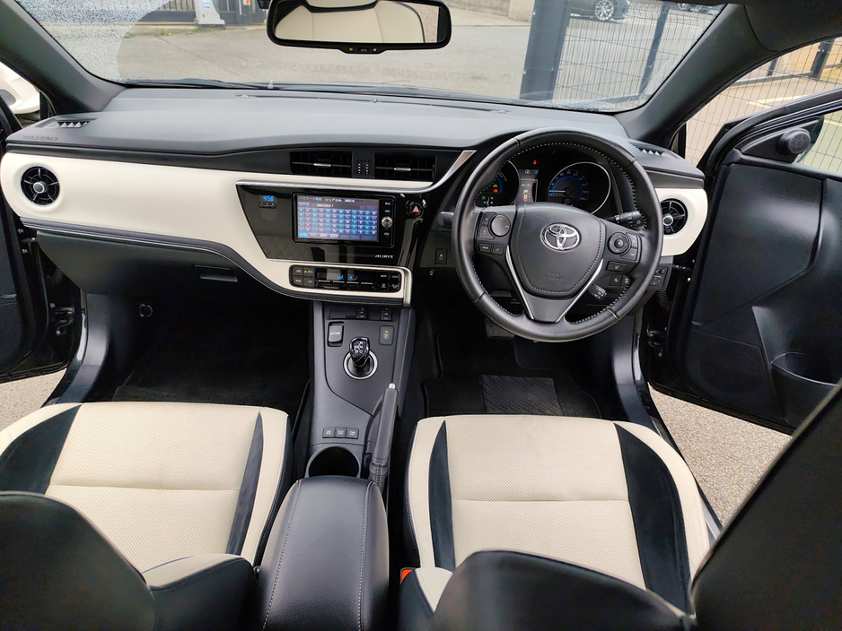 2016 Toyota Auris 1.8 Petrol Auto €13,999