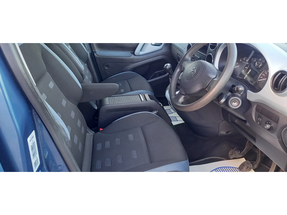 2012 Citroen Berlingo Multispace - image 7