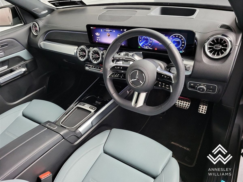 2025 Mercedes-Benz EQB - image 12