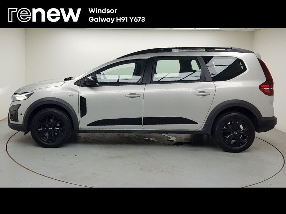 2023 Dacia Jogger - image 14