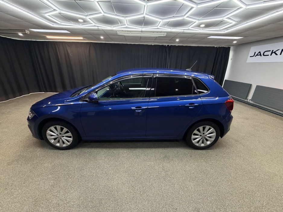 2019 Volkswagen Polo - image 6