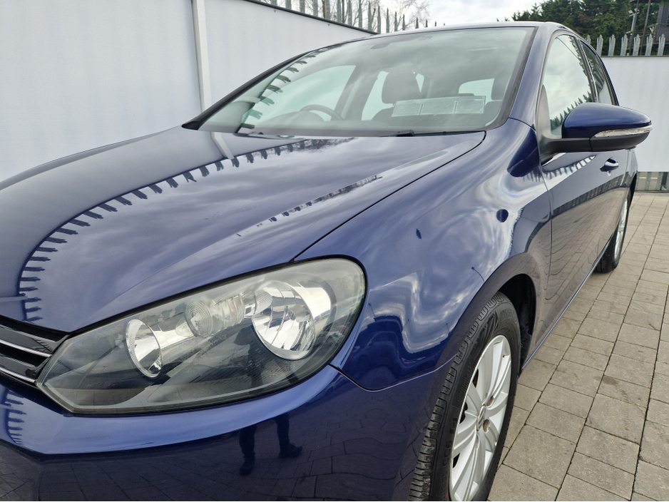 2012 Volkswagen Golf - image 5