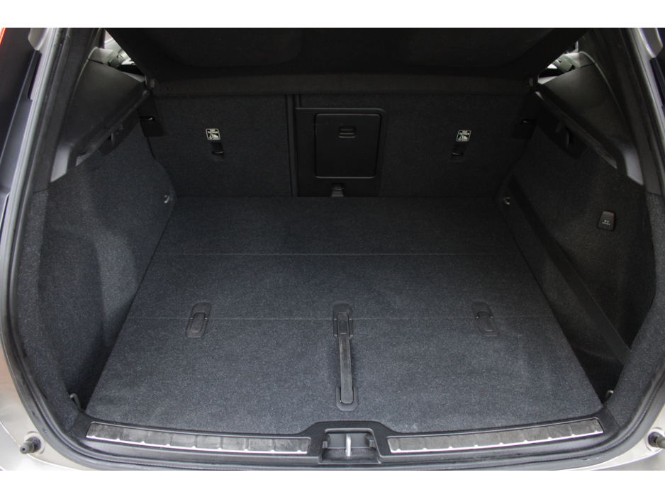 2020 Volvo XC40 2.0T5 INSCRIPTION EDITION 5DR ESTATE AUTOMATIC // VERY RARE CAR WITH HUGE SPEC // BUY WITH CONFIDENCE AA AND SIMIM APPROVED DEALER 2026 // FINANCE ARRANGED // ALL TRADE INS WELCOME // €29,950