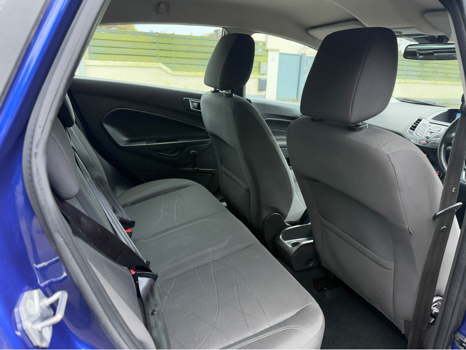 2015 Ford Fiesta ZETEC 1.0 PETROL NEW NCT €7,950