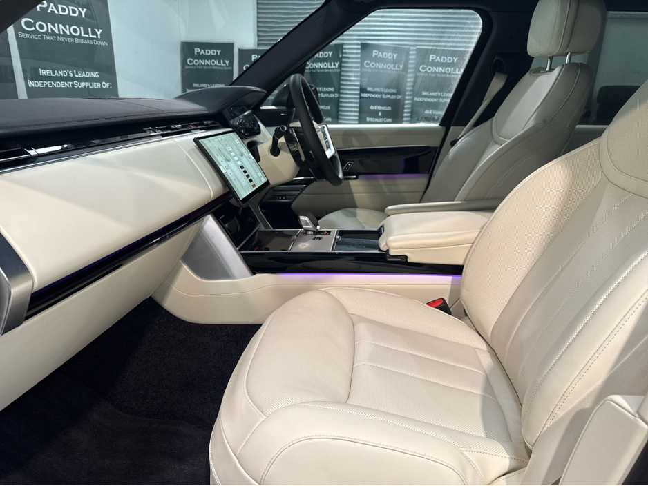 2026 Land Rover Range Rover - image 18