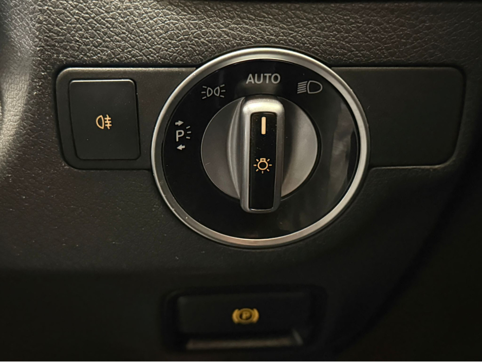 2019 Mercedes-Benz CLA Class - image 25