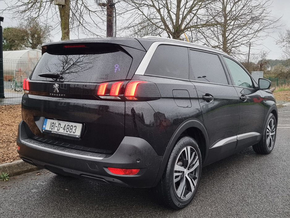 2018 Peugeot 5008 - image 7