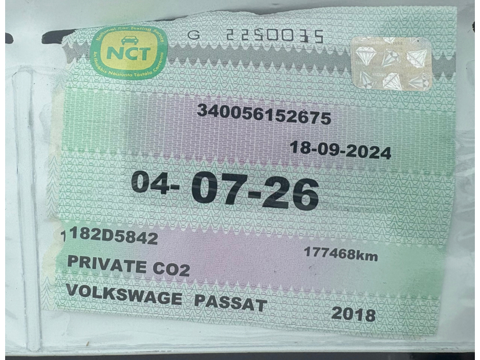 2018 Volkswagen Passat - image 9