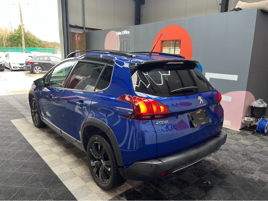 2019 Peugeot 2008 - image 4