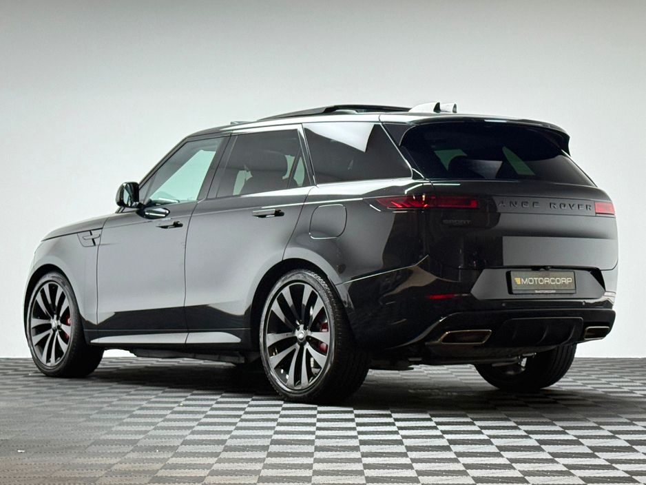 2024 Land Rover Range Rover Sport HSE DYNAMIC P460E *PAN ROOF* €104,990