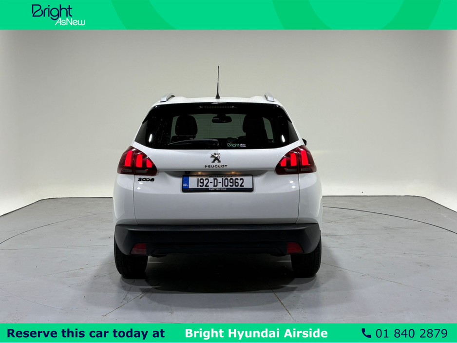 2019 Peugeot 2008 - image 11