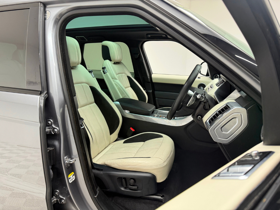 2019 Land Rover Range Rover Sport - image 11