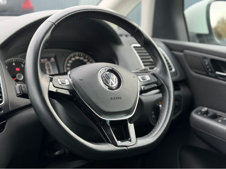 2019 Volkswagen Sharan - image 43