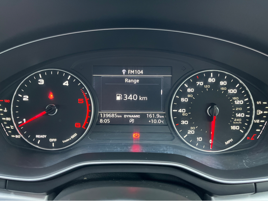 2017 Audi A4 - image 8