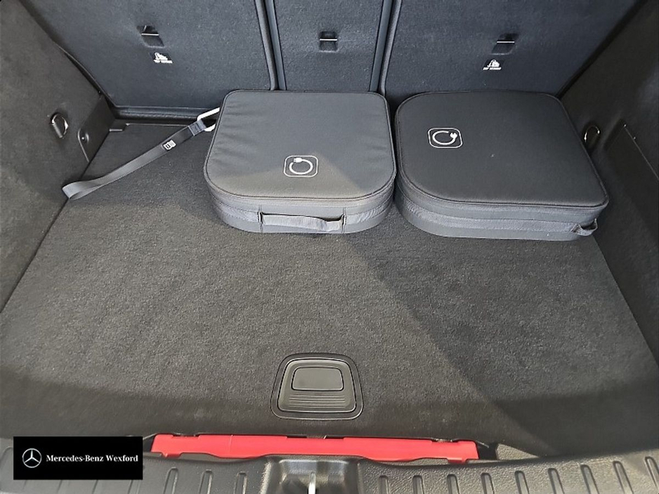 2025 Mercedes-Benz GLA Class - image 11