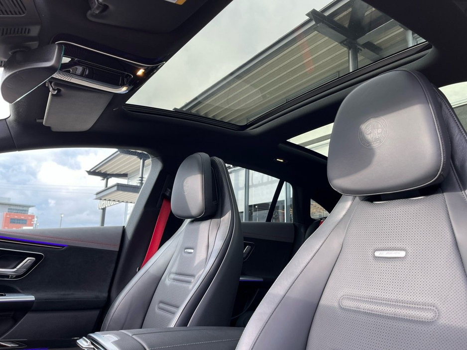 2022 Mercedes-Benz AMG AMG EQE 43 4MATIC Premium Plus €59,950