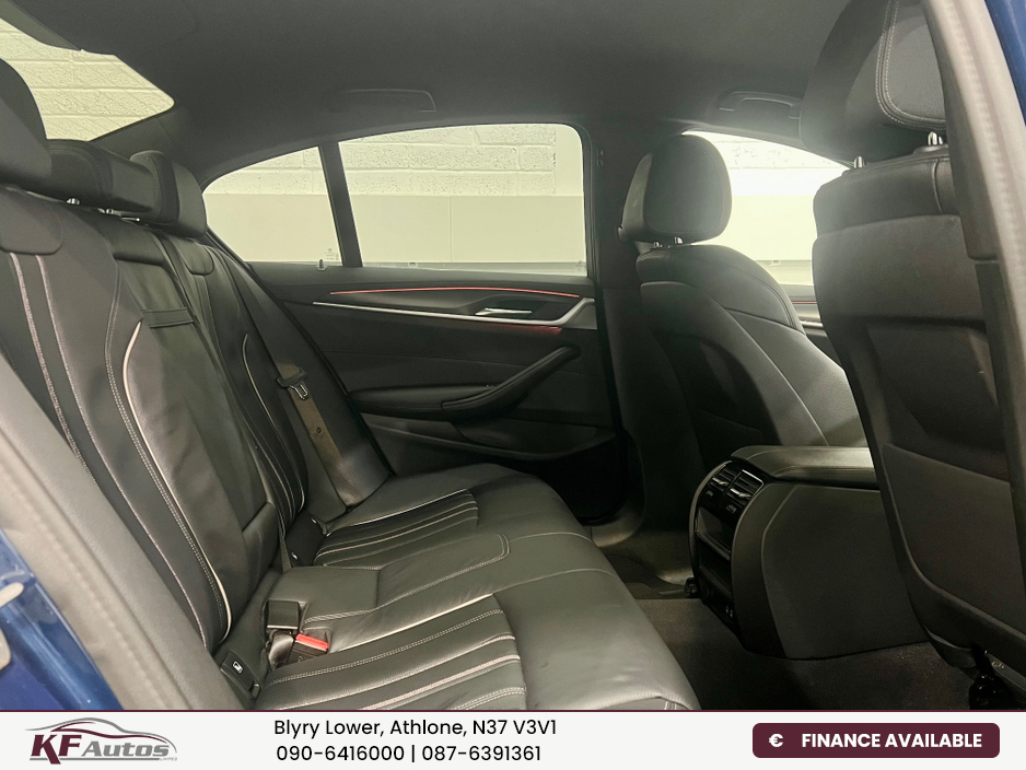 2022 BMW 5 Series - image 18