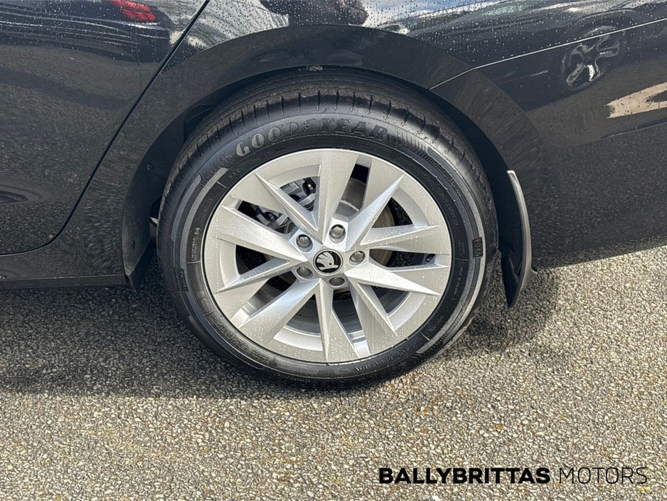 2026 Skoda Octavia - image 8