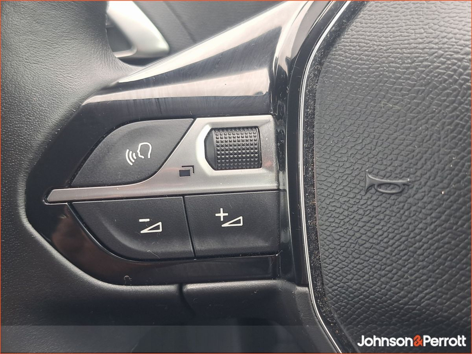 2022 Peugeot 3008 1.2 PureTech 130bhp Allure €28,950