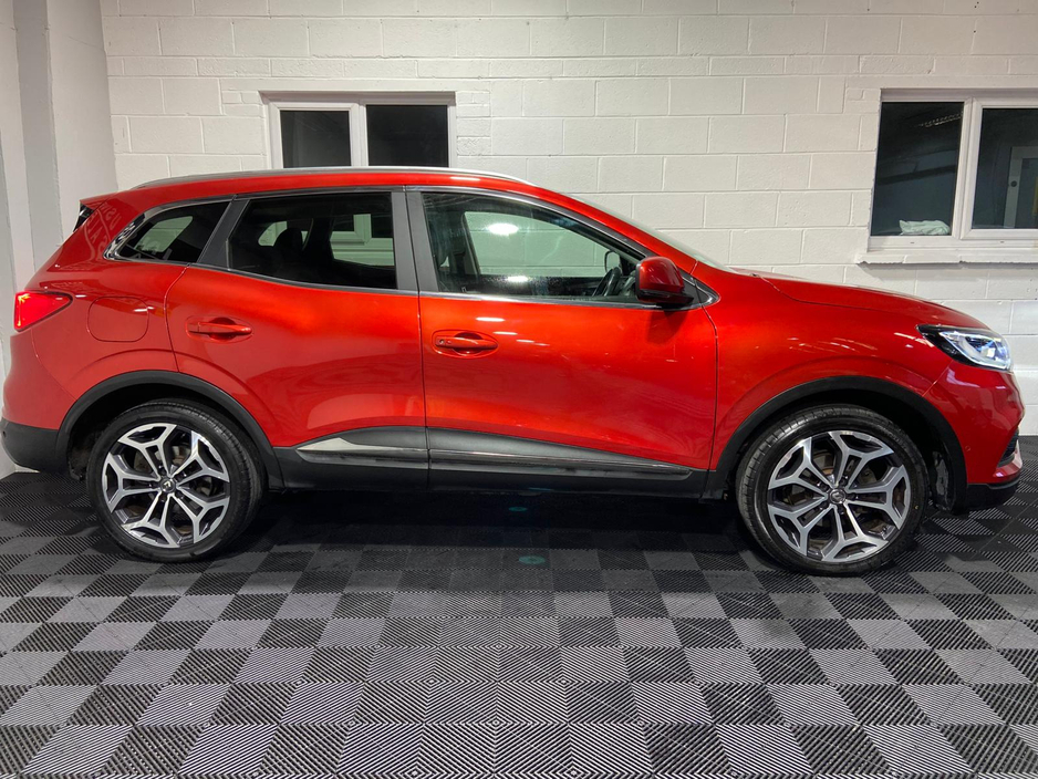 2020 Renault Kadjar - image 9