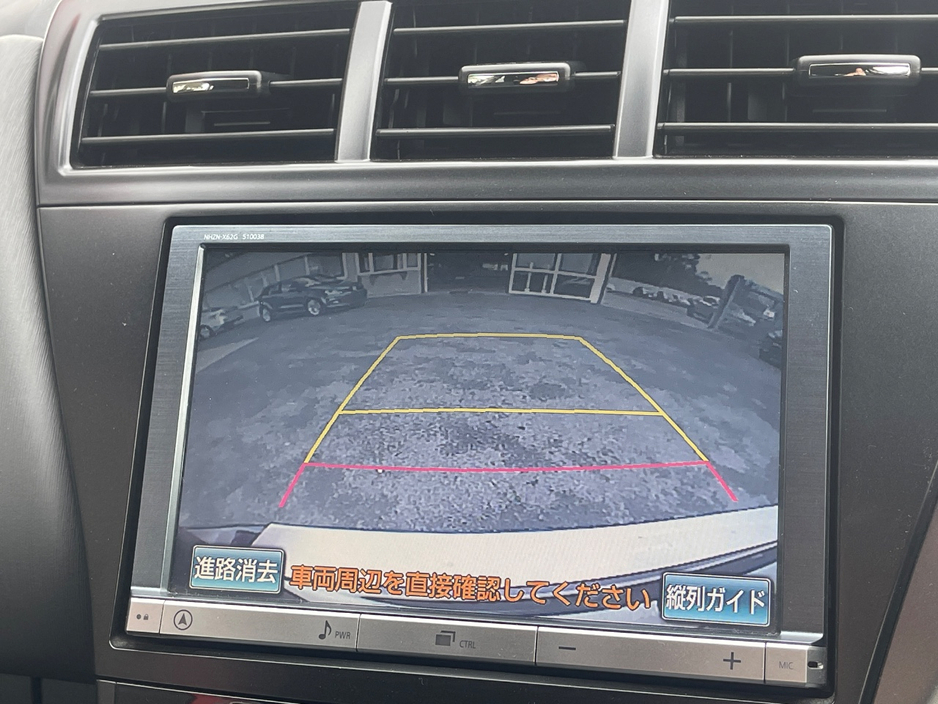 2014 Toyota Prius Alpha - image 14