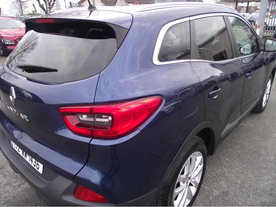 2017 Renault Kadjar - image 5