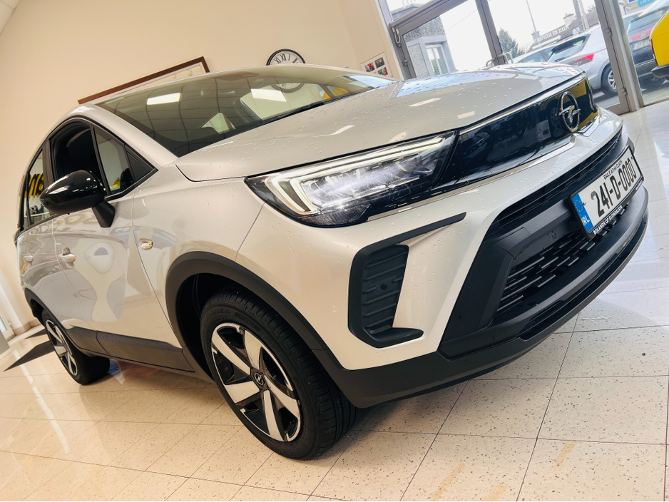 2024 Opel Crossland X 2024 DIESEL High Spec Best Value Front & Rear Park Assist Rear View Camera Apple Car Play www.bolands.ie Est.1955 €21,950