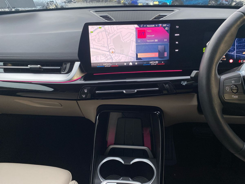 2025 BMW X1 - image 11