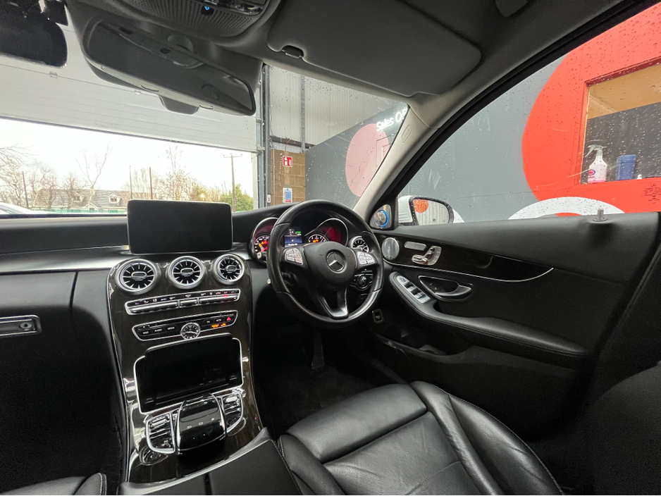 2016 Mercedes-Benz C Class €17950! 2016 MERCEDES-BENZ C350E STATIONWAGON AVANTGARDE 2.0 AUTOMATIC / CRUISE CONTROL / REVERSE CAMERA / ELECTRIC MEMORY & HEATED SEATS €17,950