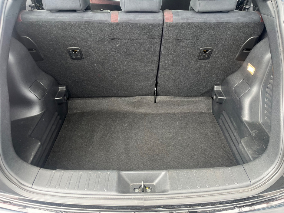 2017 Nissan Juke - image 9