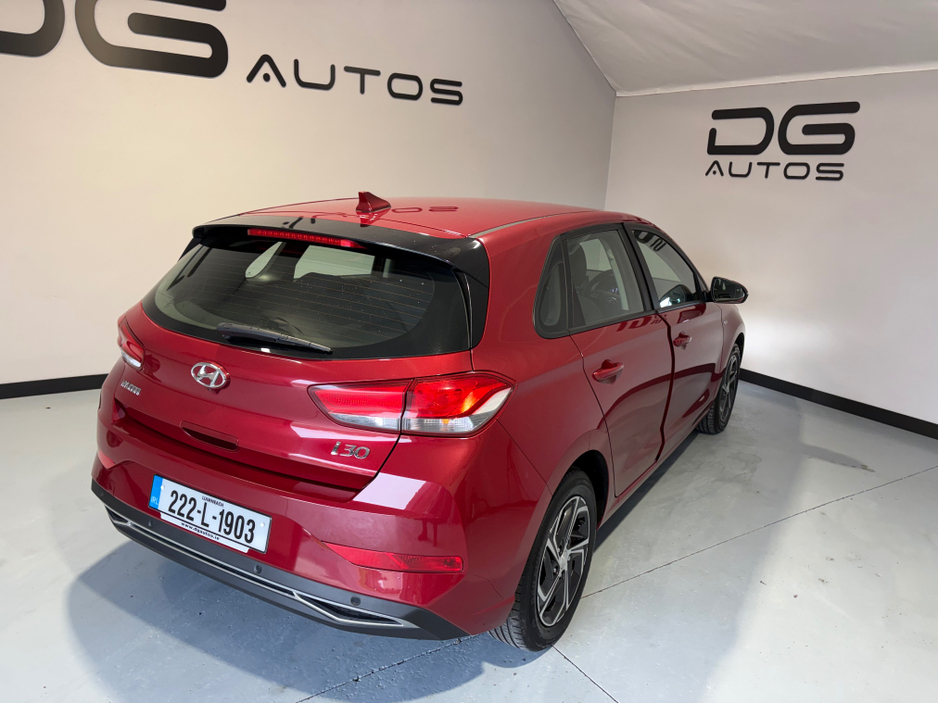 2022 Hyundai i30 SE CONNECT 120PS LOW KMS €17,900