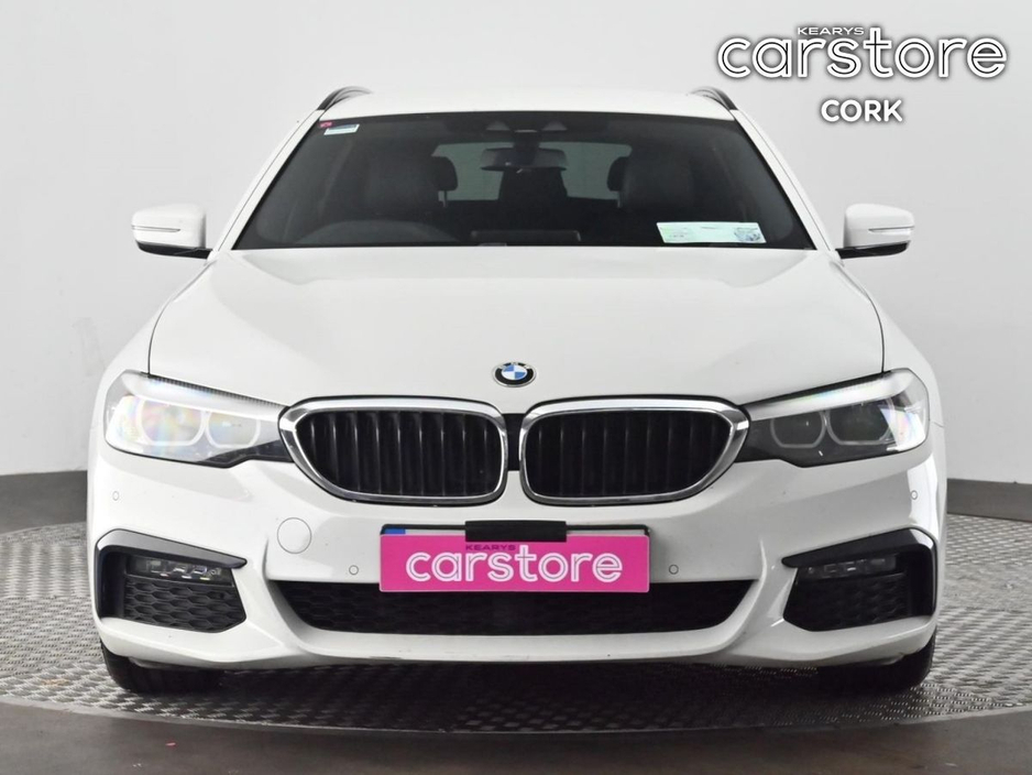 2020 BMW 5 Series - image 8