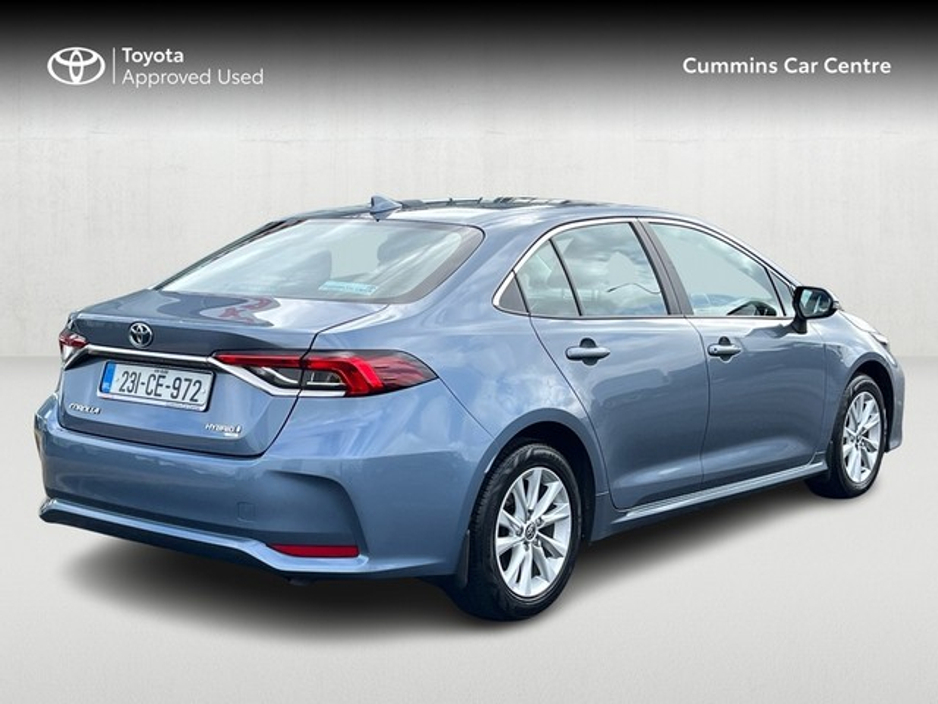 2023 Toyota Corolla - image 2